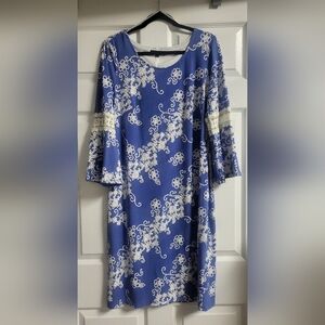 Glamour - Womens Elegant Blue Floral Dress With Bell Sleeves - Size 16